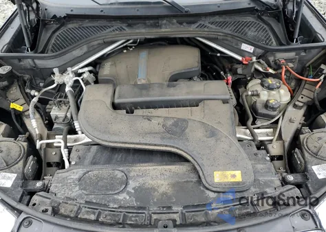 2017 BMW X5 Xdr40E z USA, uszkodzony, nr VIN 5UXKT0C3XH0V95648